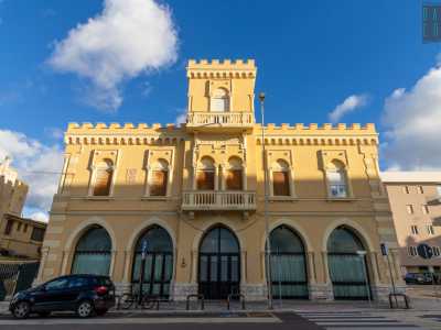 L'eclettica Villa Rosa, la dimora sul mare
